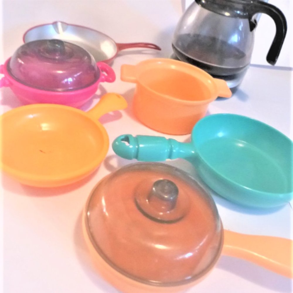 DOLL HOUSE Dishes Pots Pans Coffee Make Playhouse Pretend Play Kids Playhouse